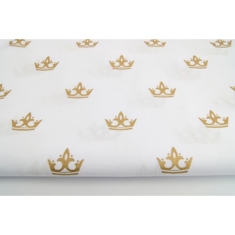 Cotton 100% gold crowns on a white background