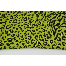 Viscose 100% panther on a green background