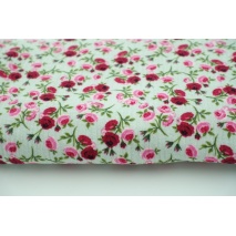 Double gauze 100% roses on a mint background