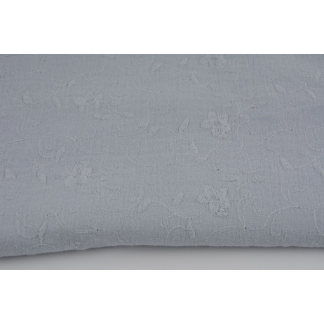 100% cotton, double gauze embroidered C, light gray