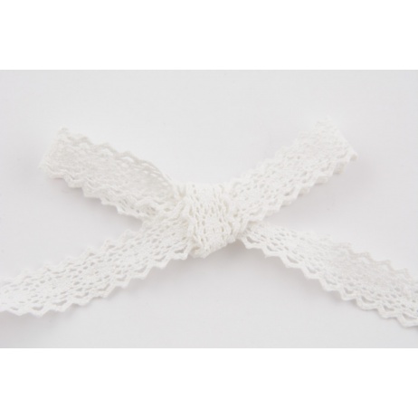 Cotton lace 23mm in a white color
