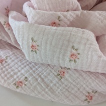 Double gauze 100% cotton brick flowers on a vanilla background