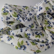 Double gauze 100% cotton, berries on a cream background