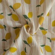 Muślin bawełniany, cytryny na waniliowym tle